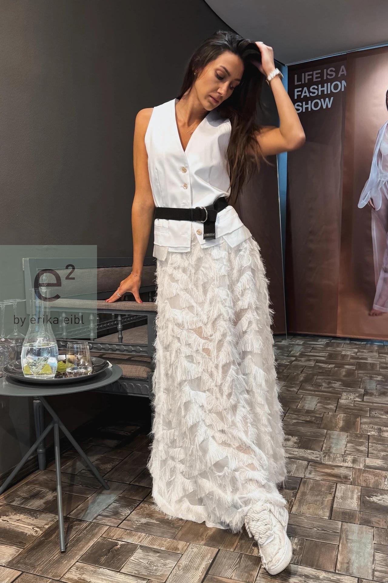 fließender Rock mit Fransenstruktur 